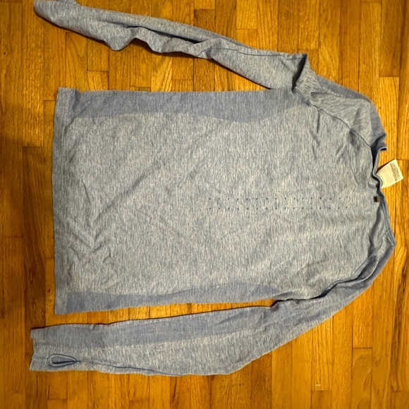 Nike long sleeve! Dri-Fit - Picture 3 of 3